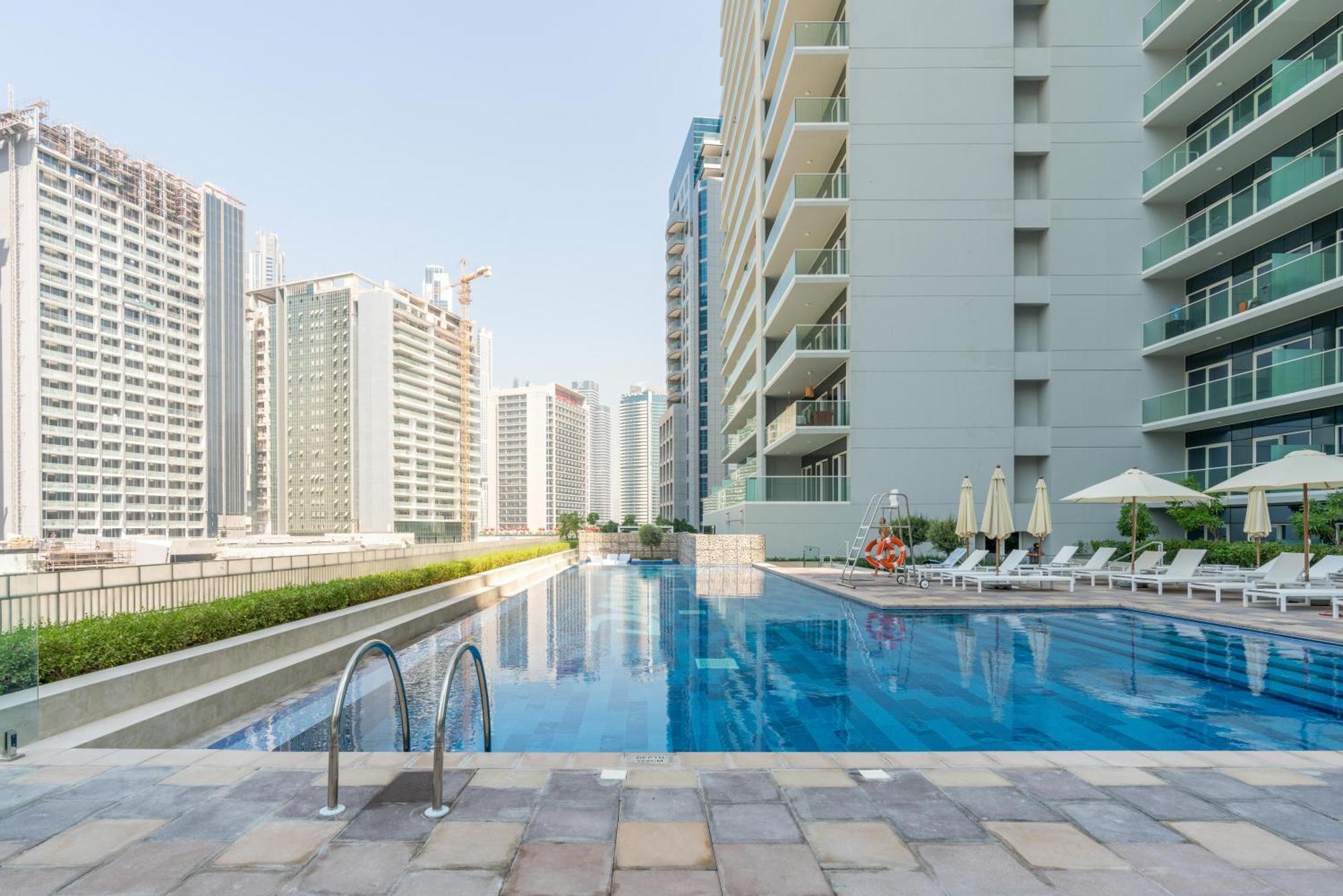 Delightful 2Br Apartment At Reva Residences Dubai Luaran gambar